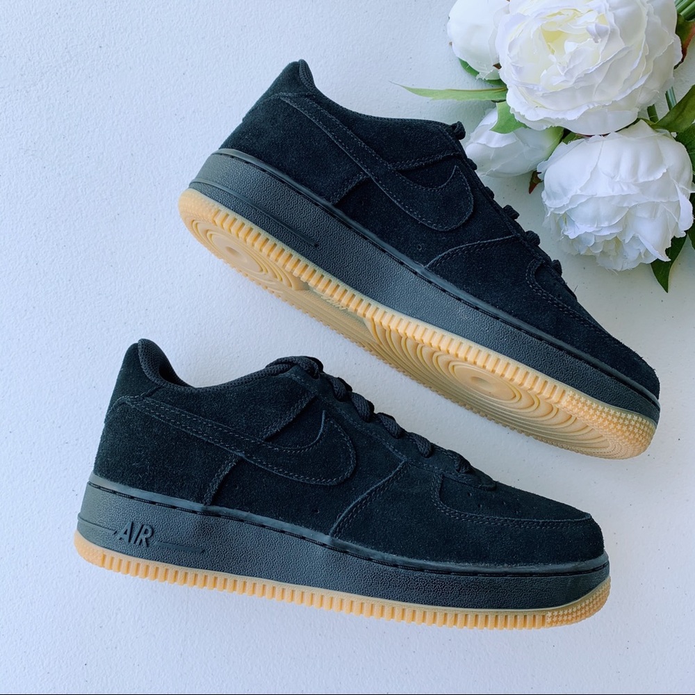 Nike Air Force 1 Prem Black Suede NWT - Picture 4 of 9
